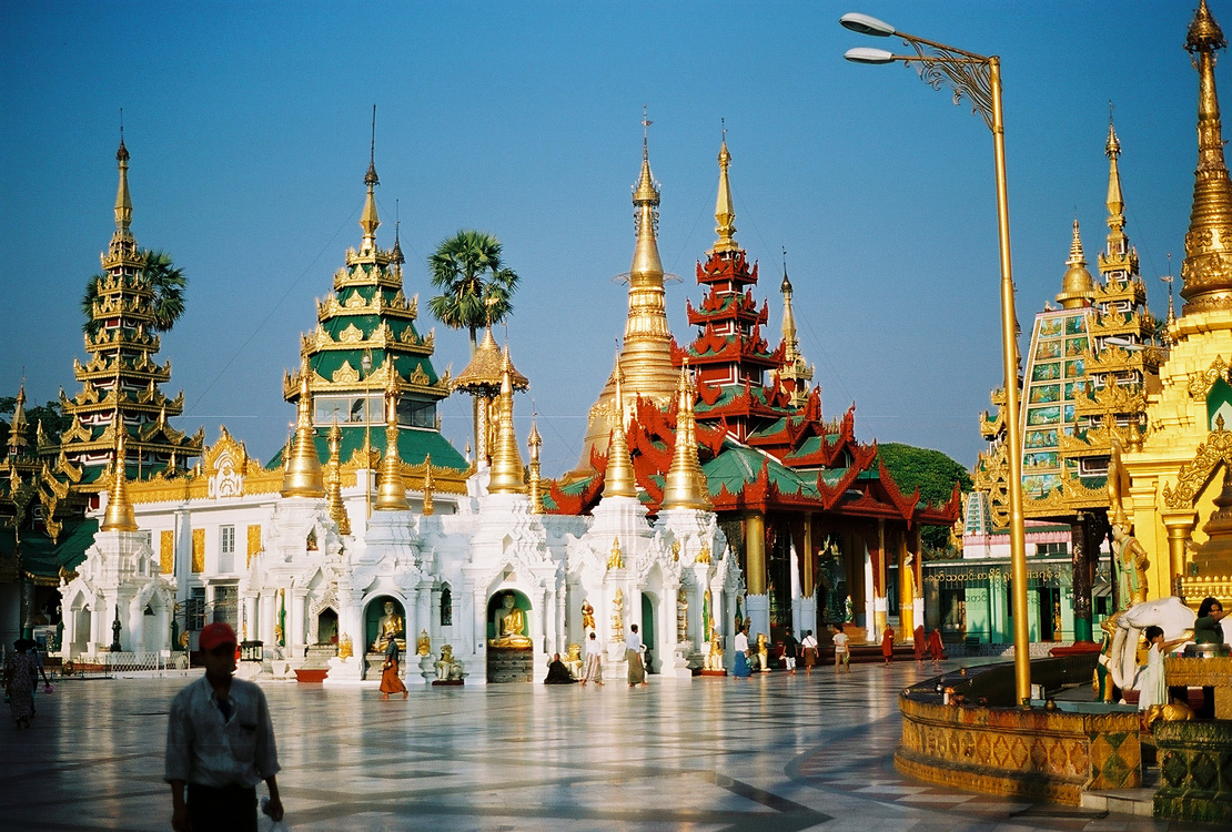 Rangoon - Visite  la pagode Shwe Dagon
